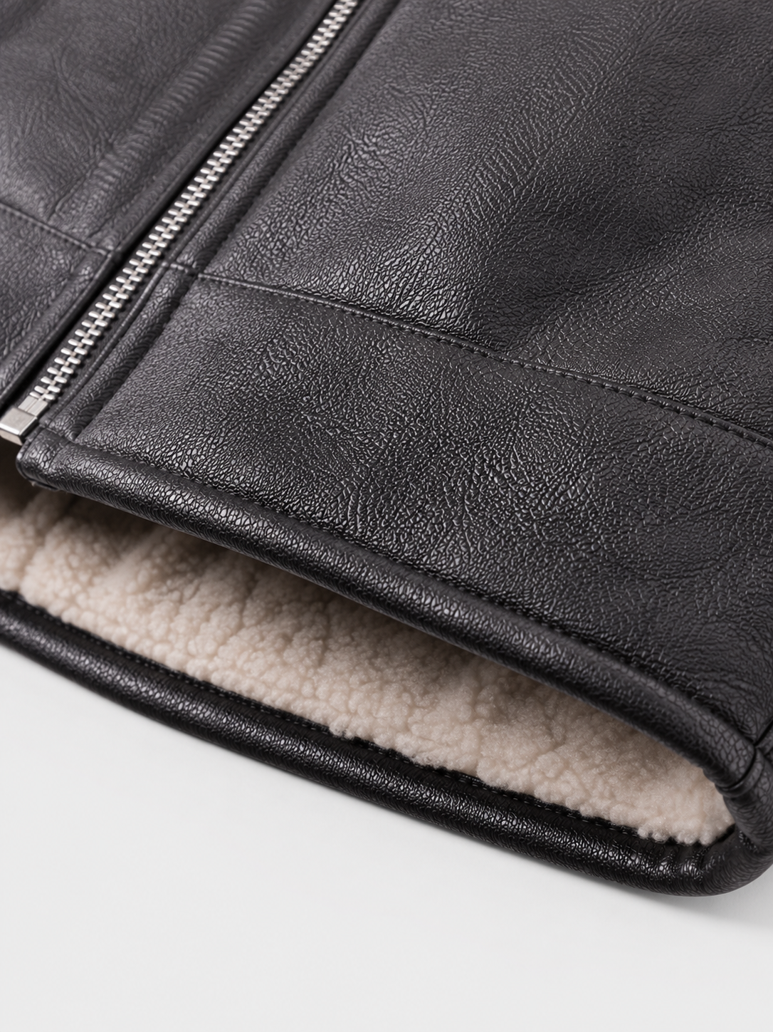 Lincoln Shearling Gilet - Black